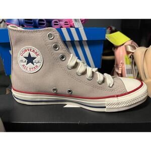 Converse Hightop size 8.5 women